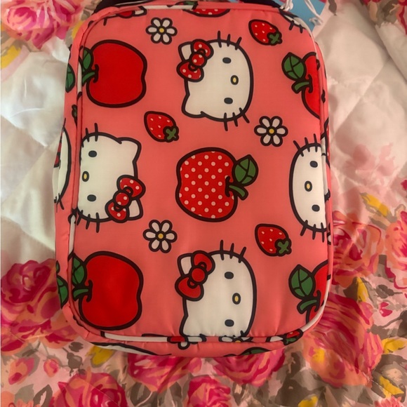 Baggy x Hello Kitty Lunch bag - Picture 2 of 5